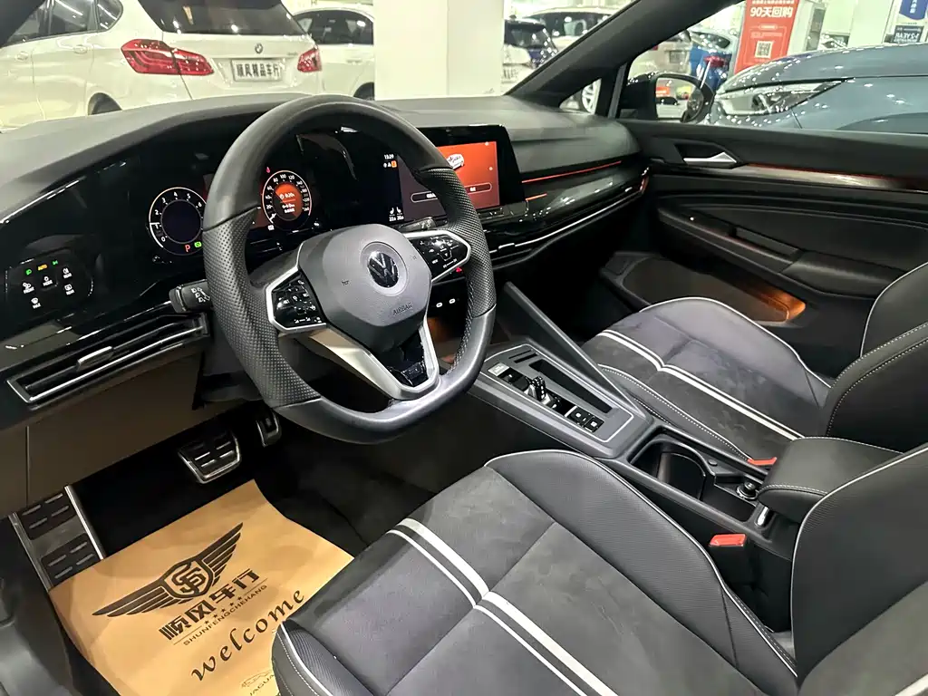 Volkswagen Golf — миниатюра 6