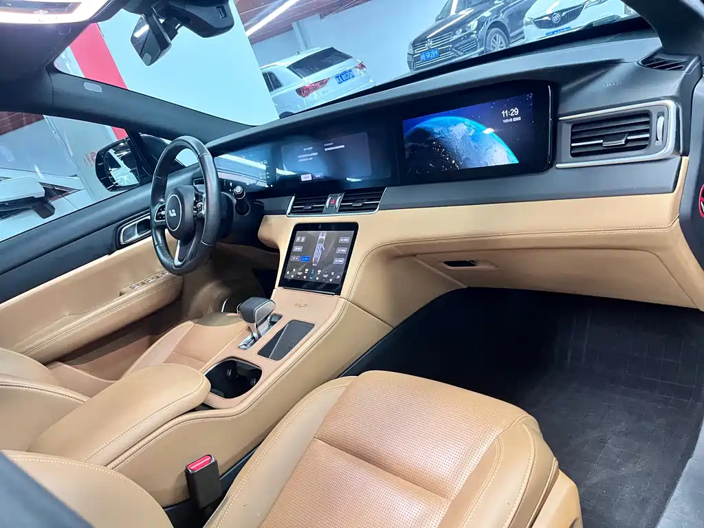Li Auto Li ONE — миниатюра 14
