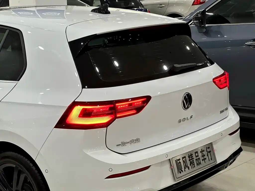 Volkswagen Golf — миниатюра 33