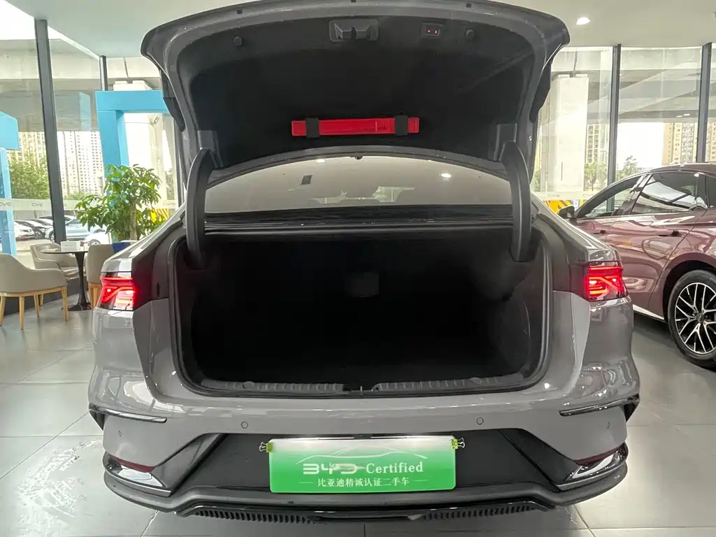 BYD Han — миниатюра 14