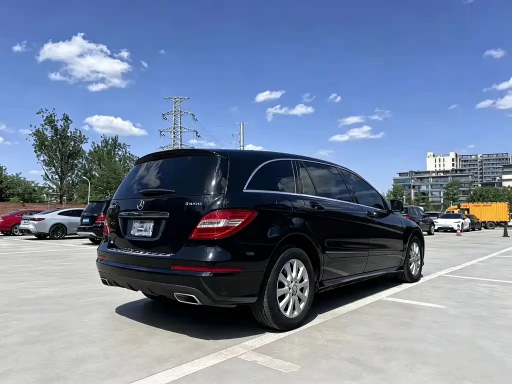 Mercedes-Benz R 2015 R 320 4MATIC Luxury