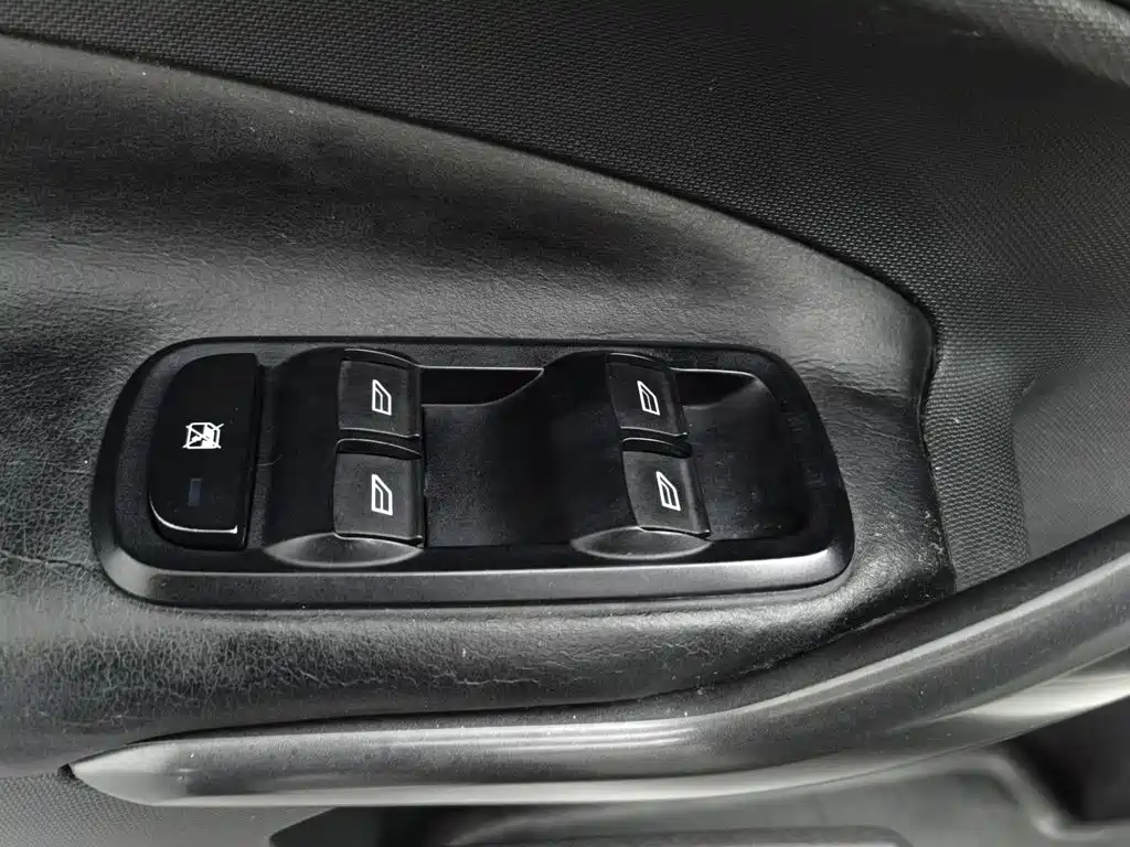 Ford Fiesta — миниатюра 9