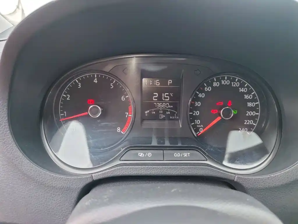 Volkswagen Polo — миниатюра 12
