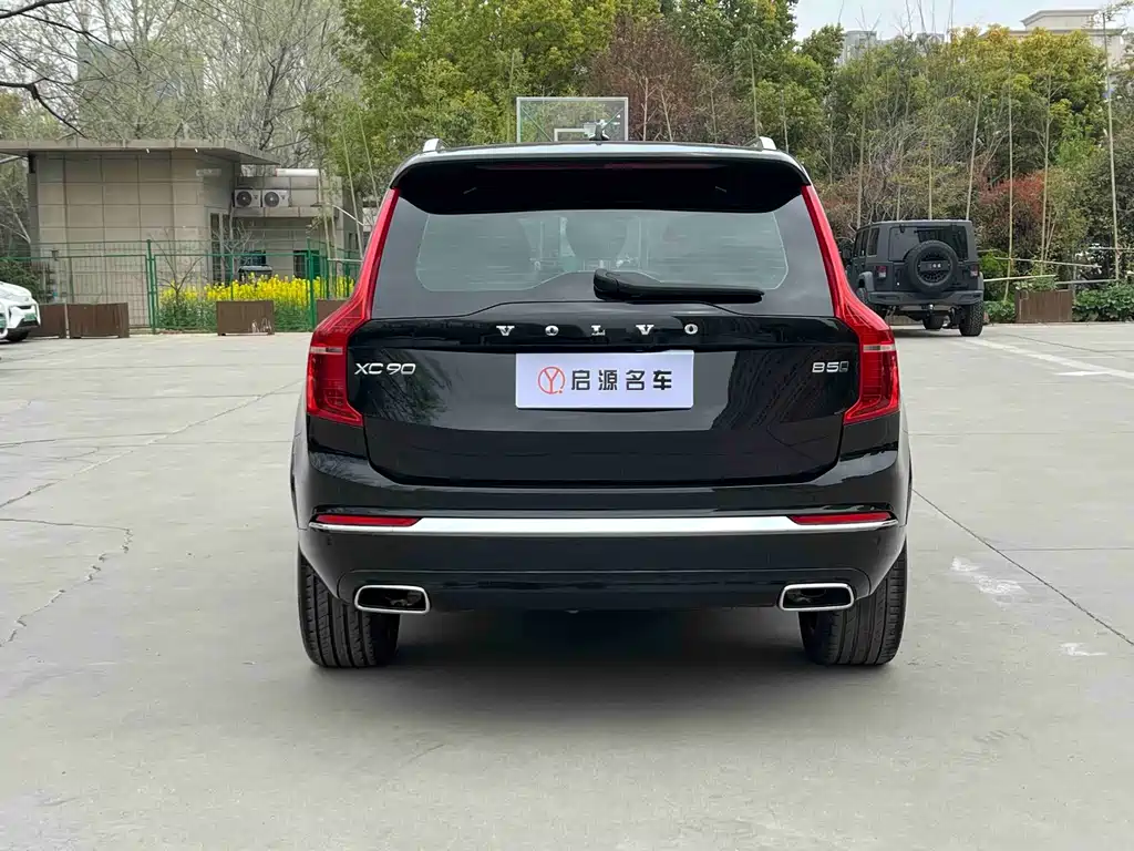 Volvo XC90 — миниатюра 5