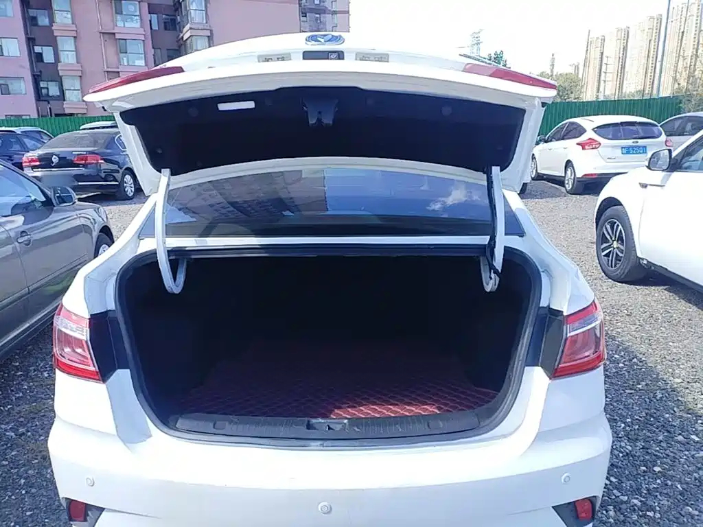 Changan Eado DT — миниатюра 19