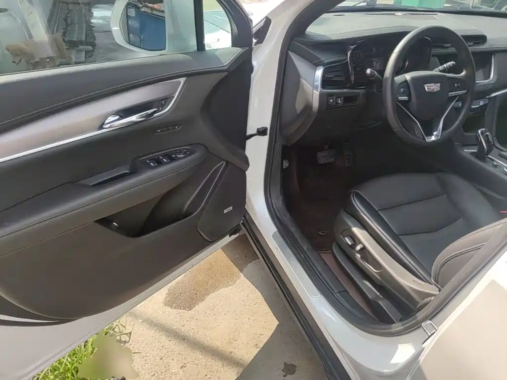 Cadillac XT6 — миниатюра 16