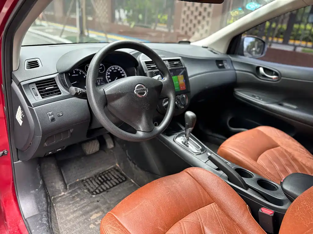 Nissan Tiida — миниатюра 19