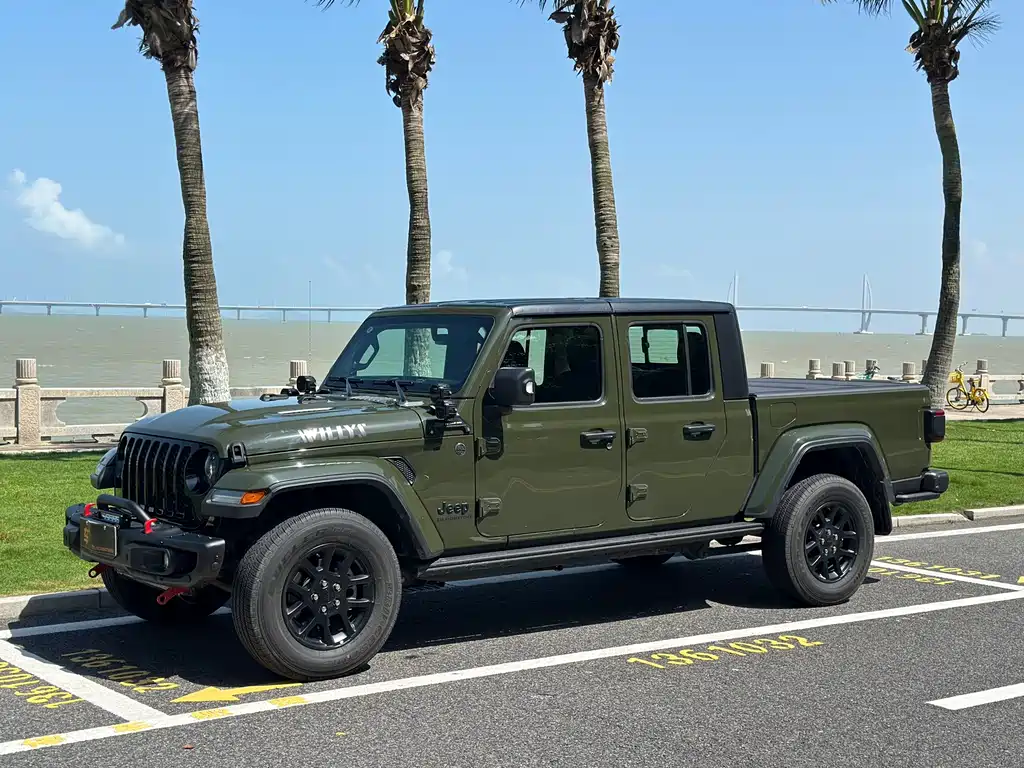 Jeep Gladiator — миниатюра 4