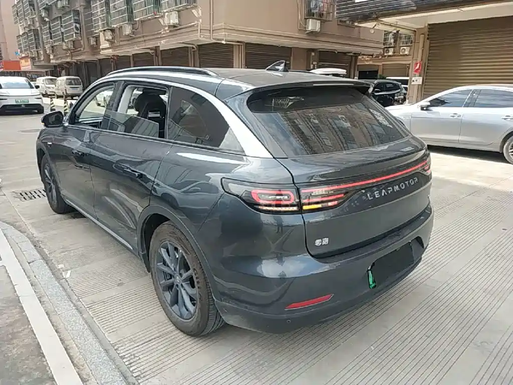 Leapmotor Leapmotor C11 — миниатюра 5