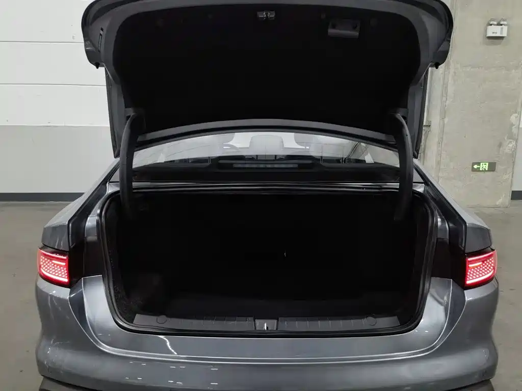 BYD Seal 05 DM-i — миниатюра 16