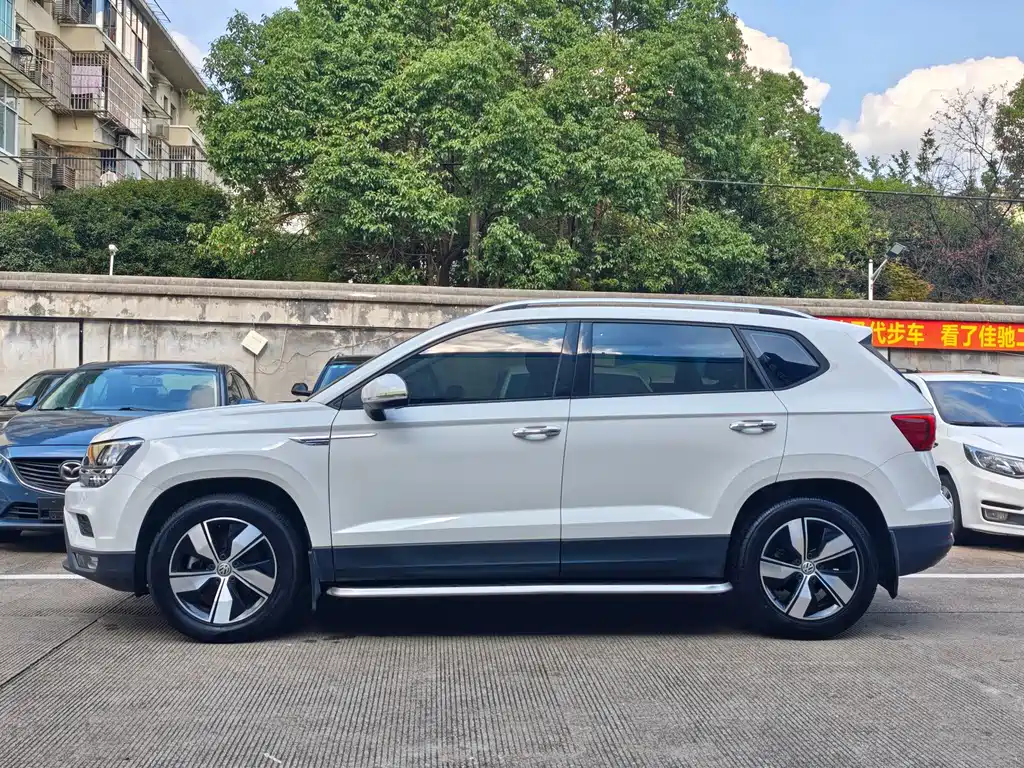 Volkswagen Tharu — миниатюра 3