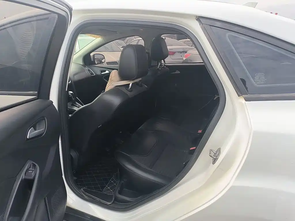 Ford Focus — миниатюра 17