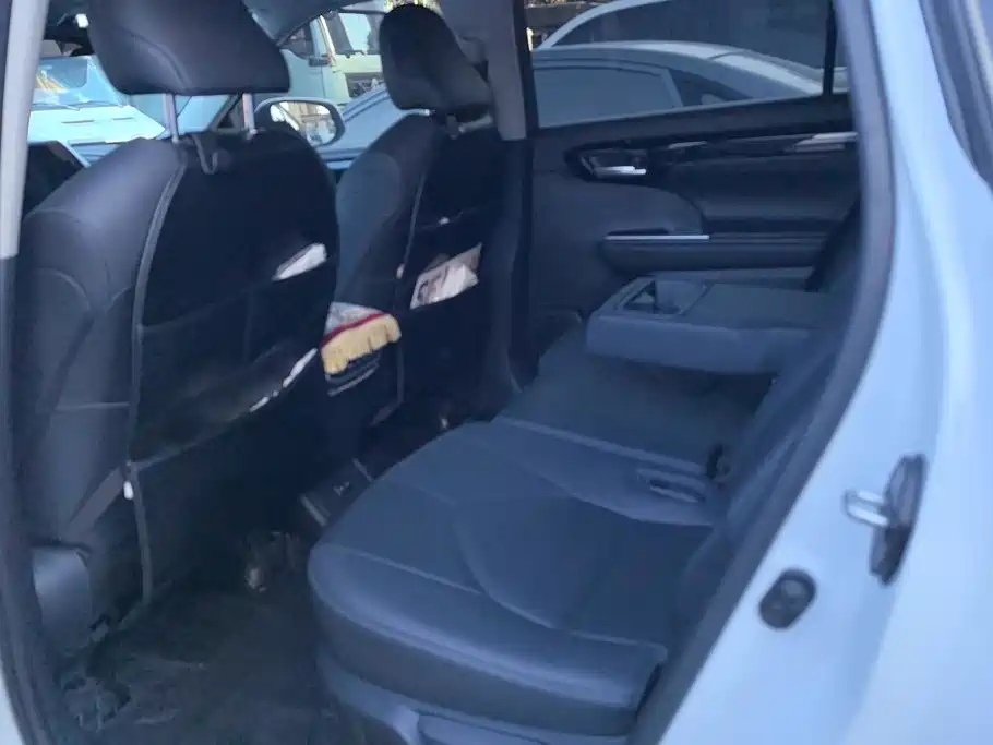 Toyota Highlander — миниатюра 11