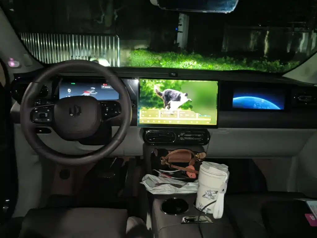 Leapmotor Leapmotor C11 — миниатюра 5
