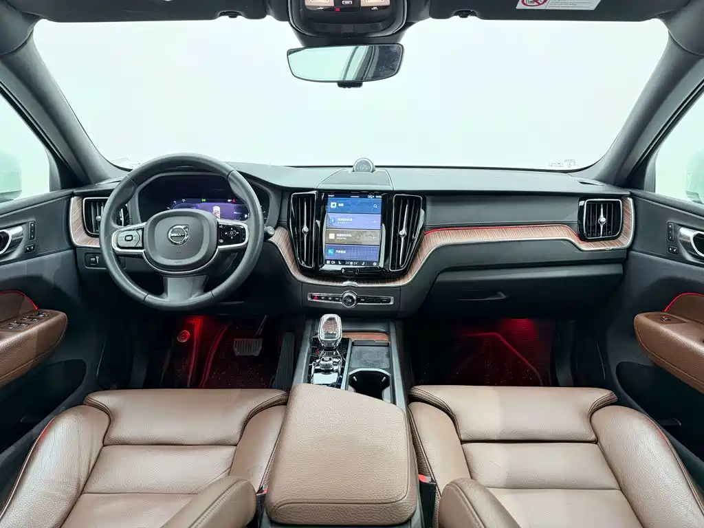 Volvo XC60 — миниатюра 13