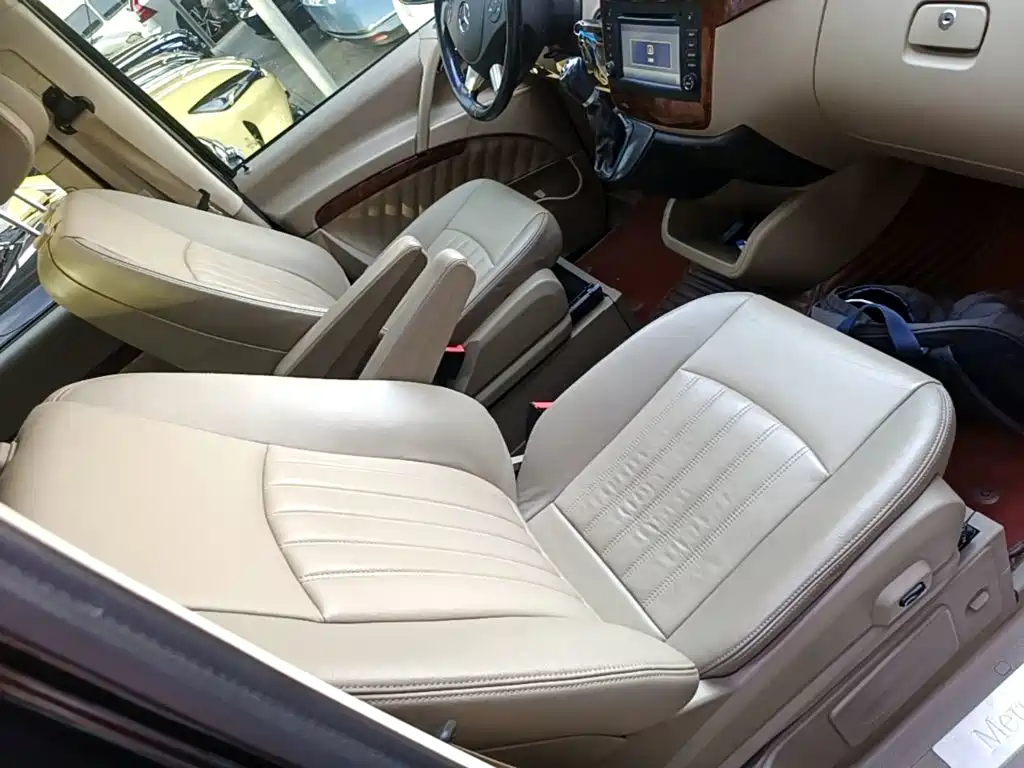 Mercedes-Benz Viano — миниатюра 25