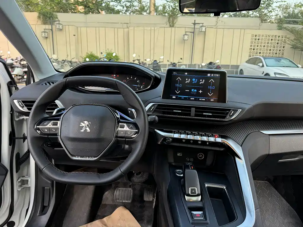Peugeot 4008 — миниатюра 14