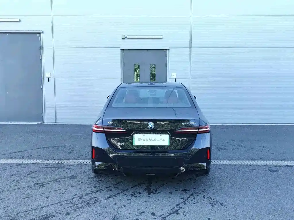 BMW i5 — миниатюра 3