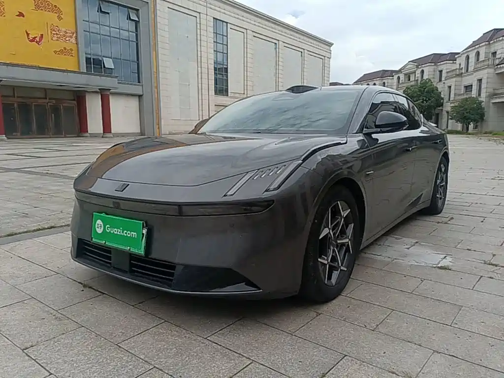 2024 Lynk & Co Z10 - zdjęcie 1 z 25