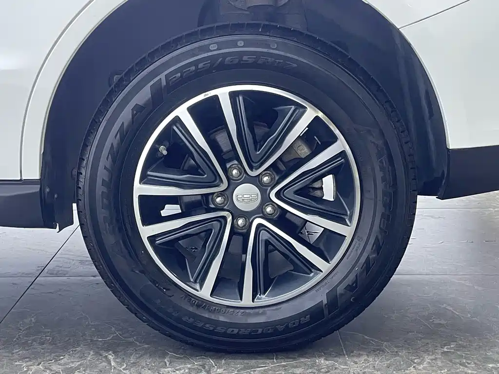 Geely Vision X6 — миниатюра 10