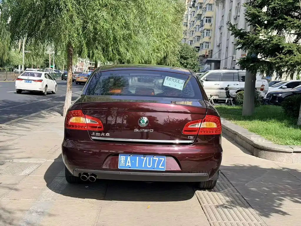 Skoda Superb — миниатюра 6