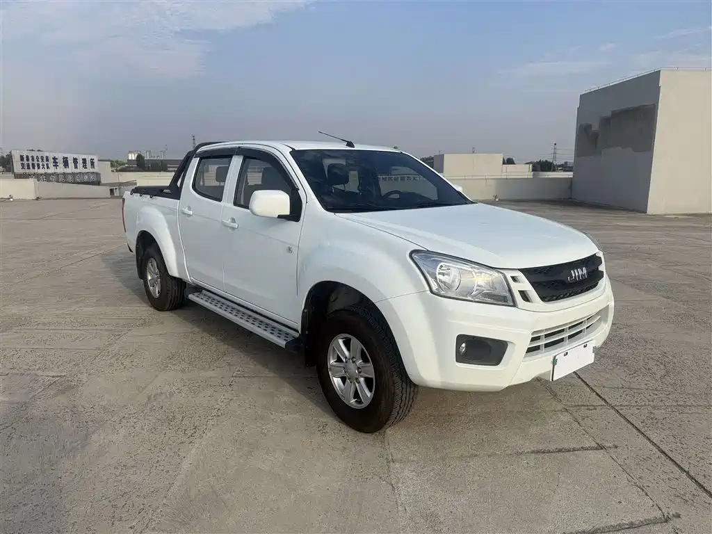 Isuzu RE-MAX Ruimai — миниатюра 3
