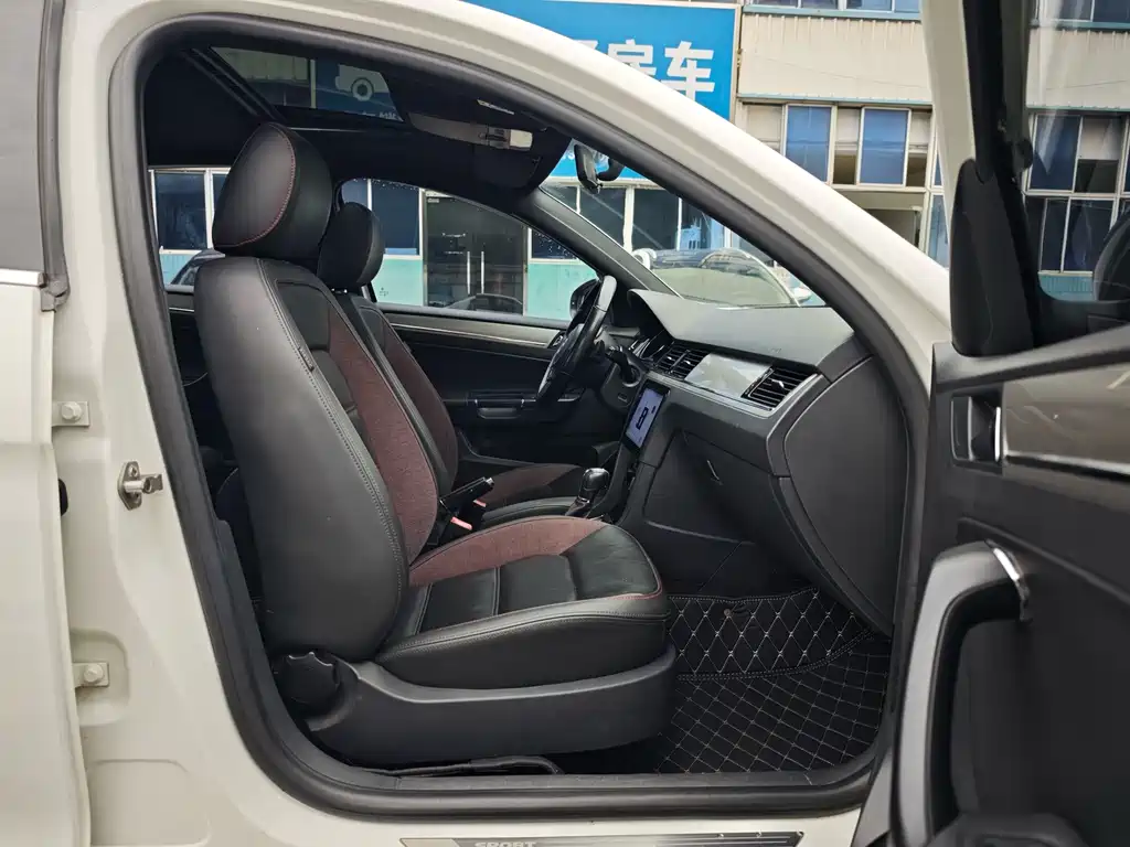 Volkswagen Bora — миниатюра 8