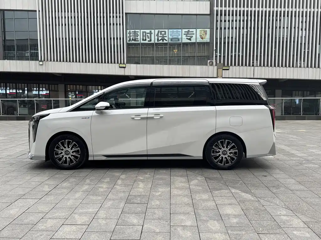 GAC Motor Trumpchi E9 — миниатюра 8
