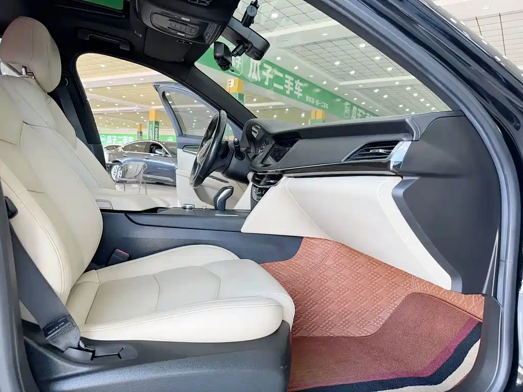 Cadillac CT6 — миниатюра 13