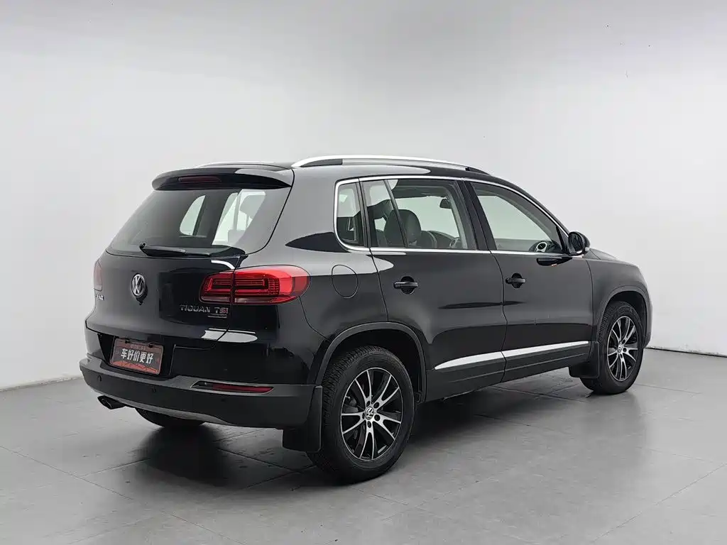 Volkswagen Tiguan — миниатюра 2