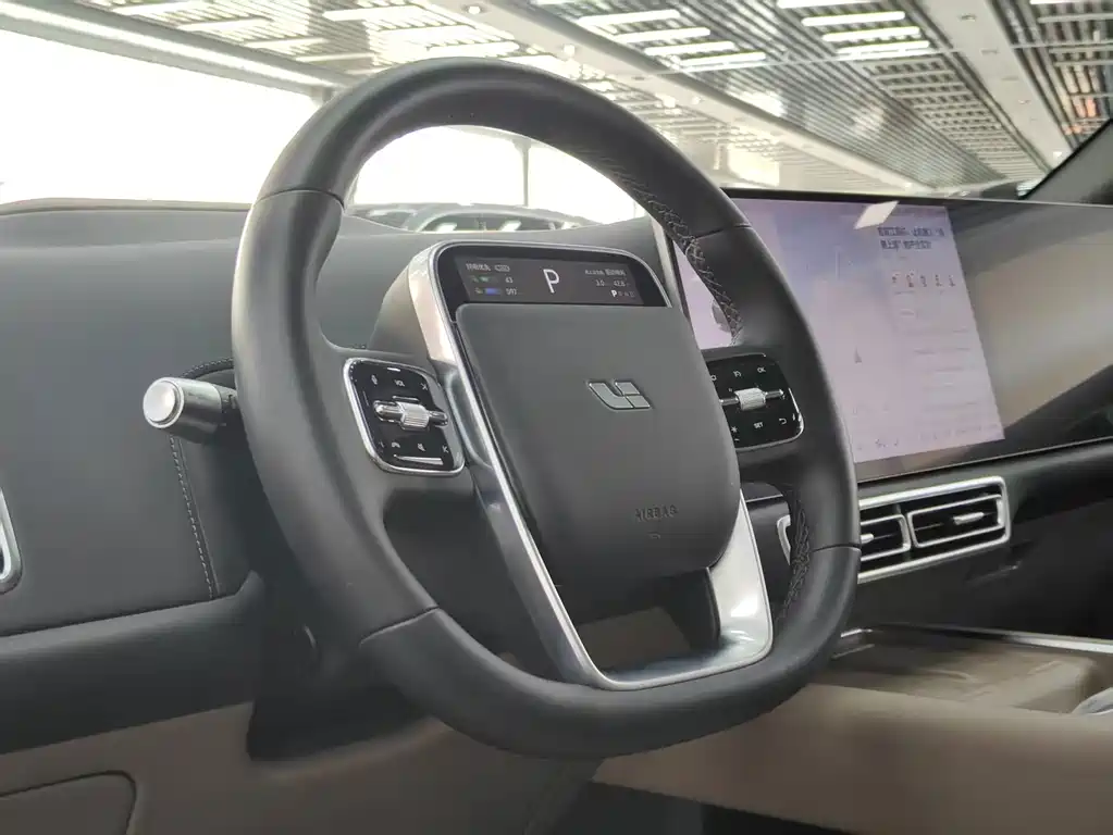 Li Auto Li L8 — миниатюра 12