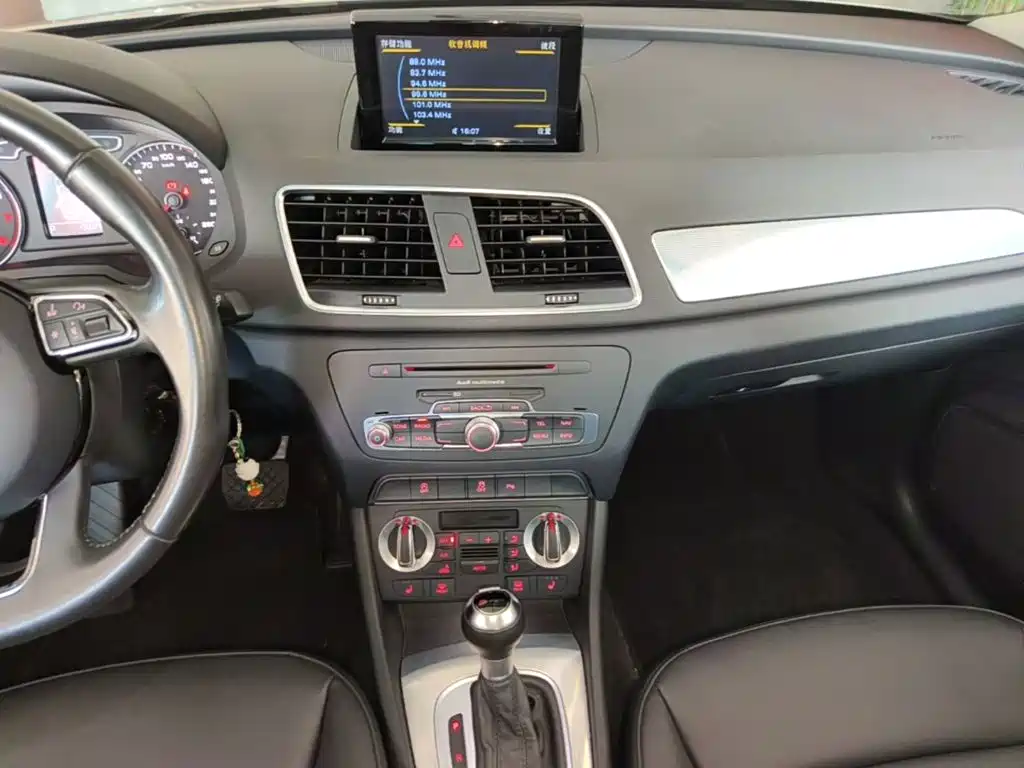 Audi Q3 — миниатюра 13