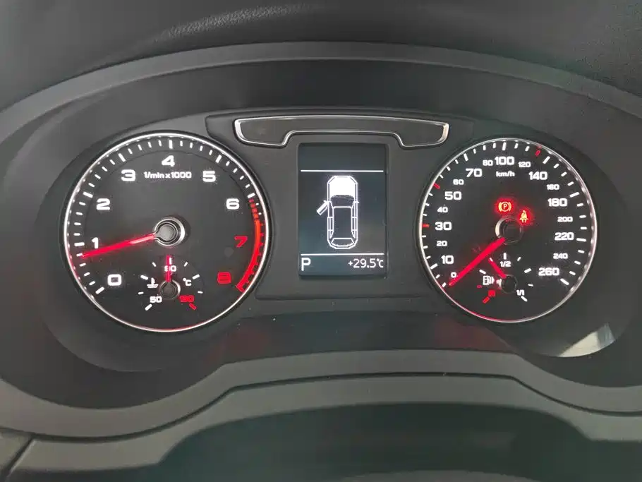 Audi Q3 — миниатюра 14