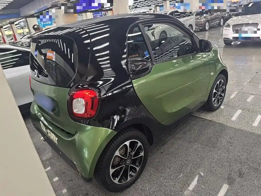 smart Smart Fortwo — миниатюра 7