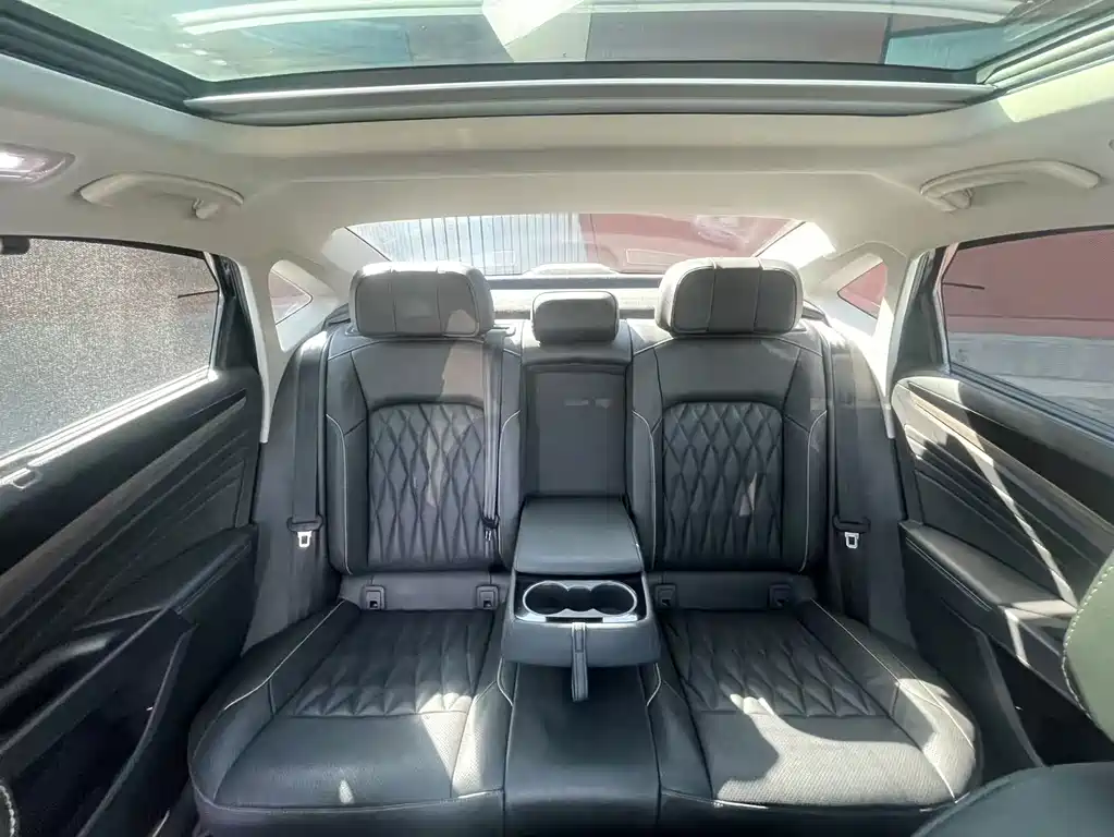 Volkswagen Passat — миниатюра 17
