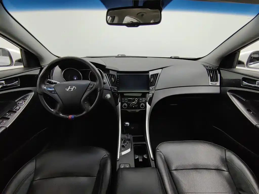 Hyundai Sonata — миниатюра 5
