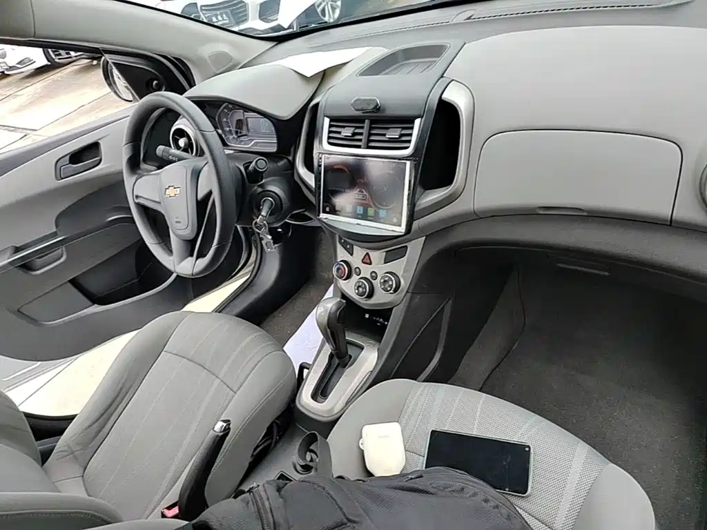 Chevrolet Aveo — миниатюра 10