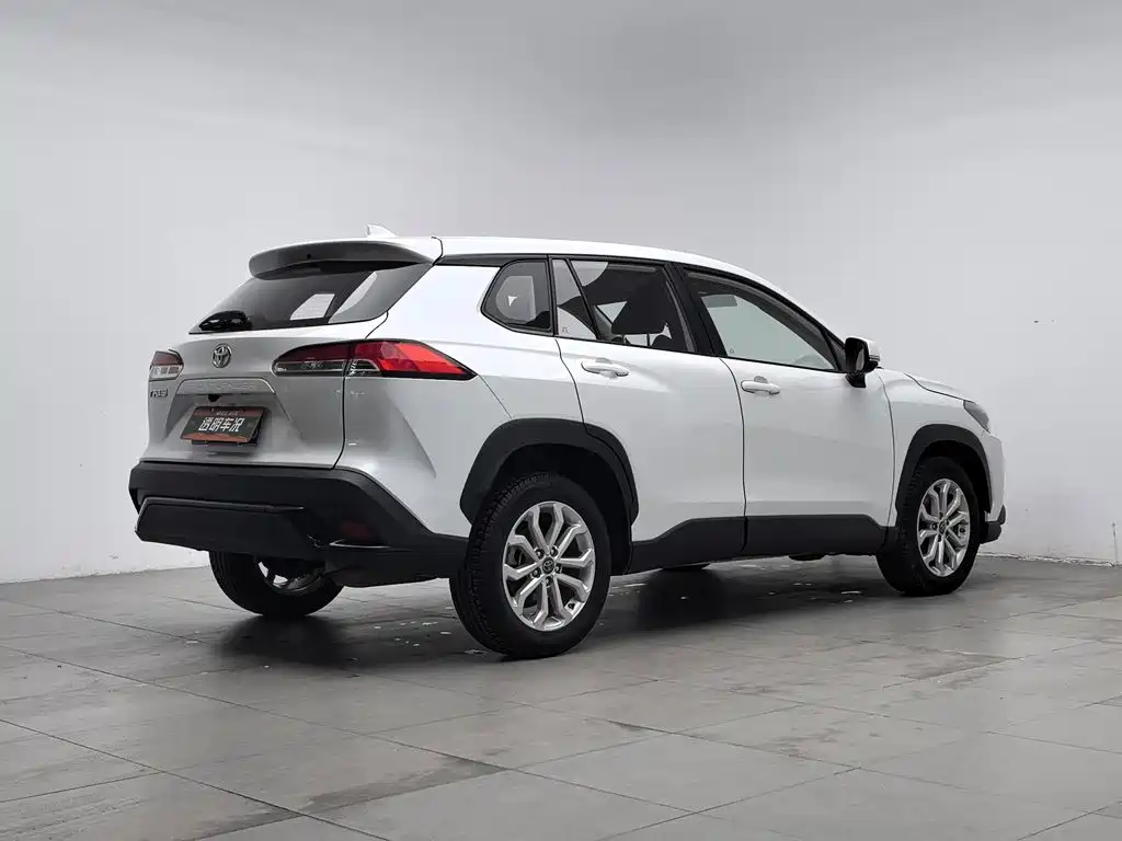 Toyota Frontlander — миниатюра 2