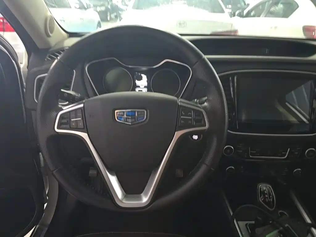 Geely Vision X6 — миниатюра 11