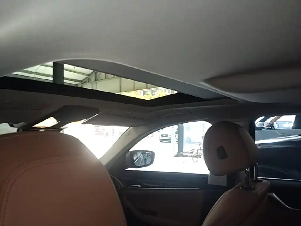 BMW 5 Series — миниатюра 18