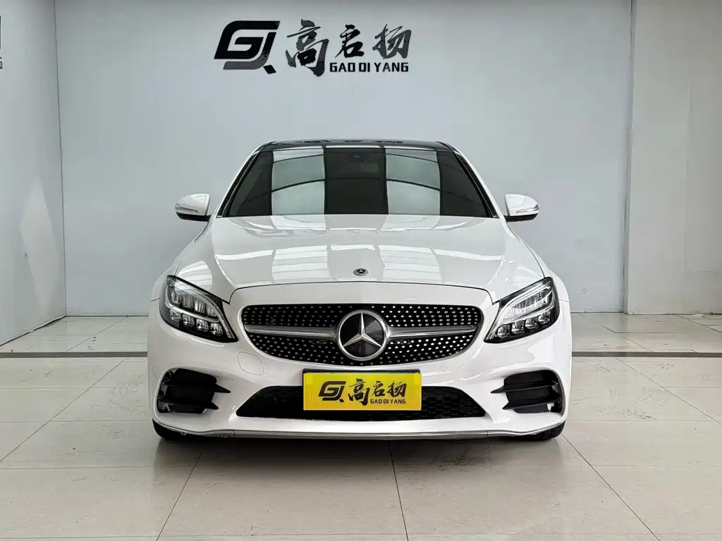 Mercedes-Benz C-Class — миниатюра 2