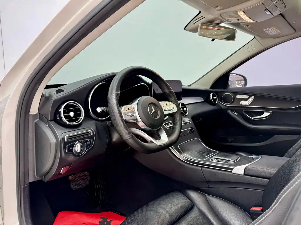 Mercedes-Benz C-Class — миниатюра 6