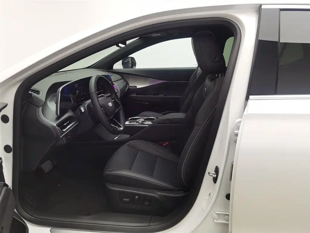 Cadillac GT4 2023 25T Luxury