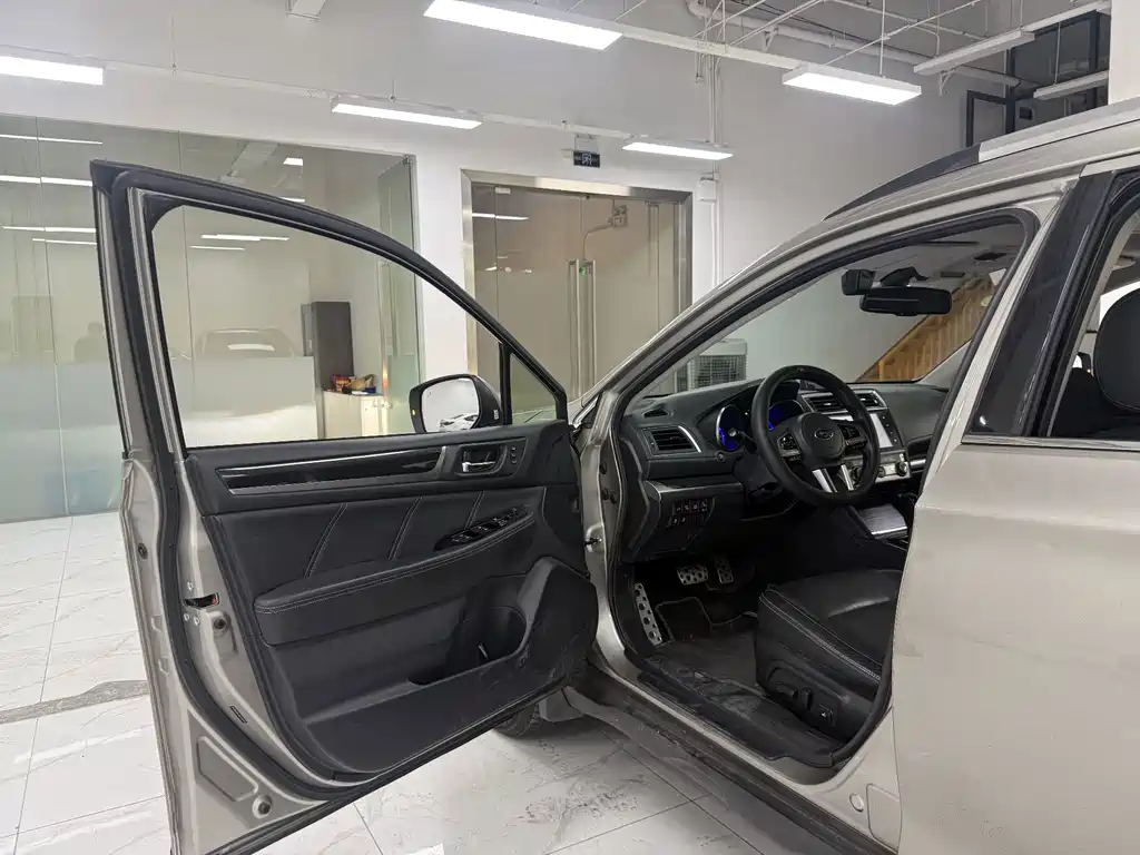 Subaru Outback — миниатюра 8