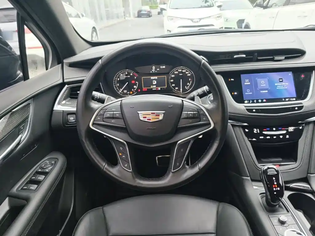 Cadillac XT5 — миниатюра 11