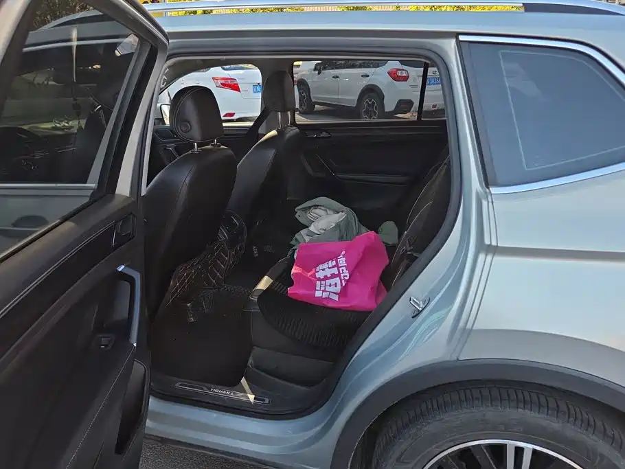 Volkswagen Tiguan L — миниатюра 11