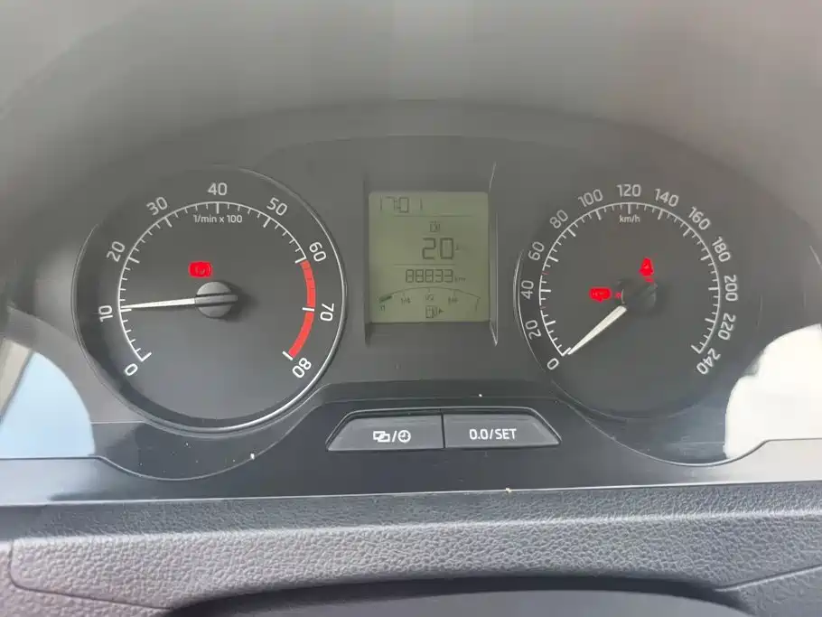 Skoda Rapid — миниатюра 14