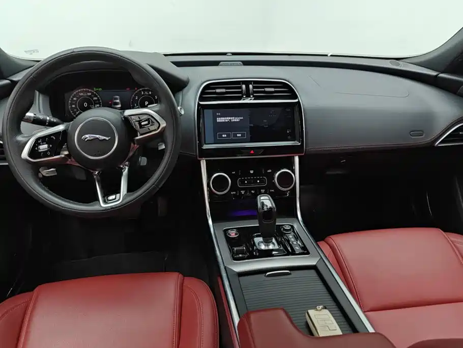Jaguar XEL — миниатюра 12