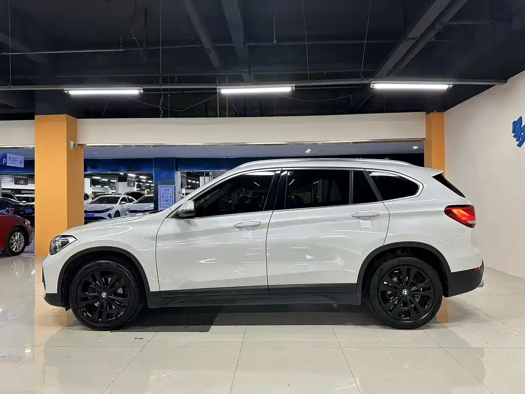 BMW X1 — миниатюра 9