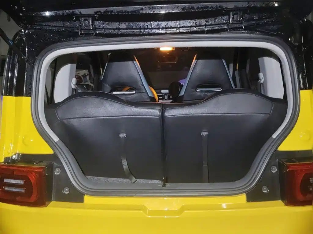 Wuling MINIEV — миниатюра 10